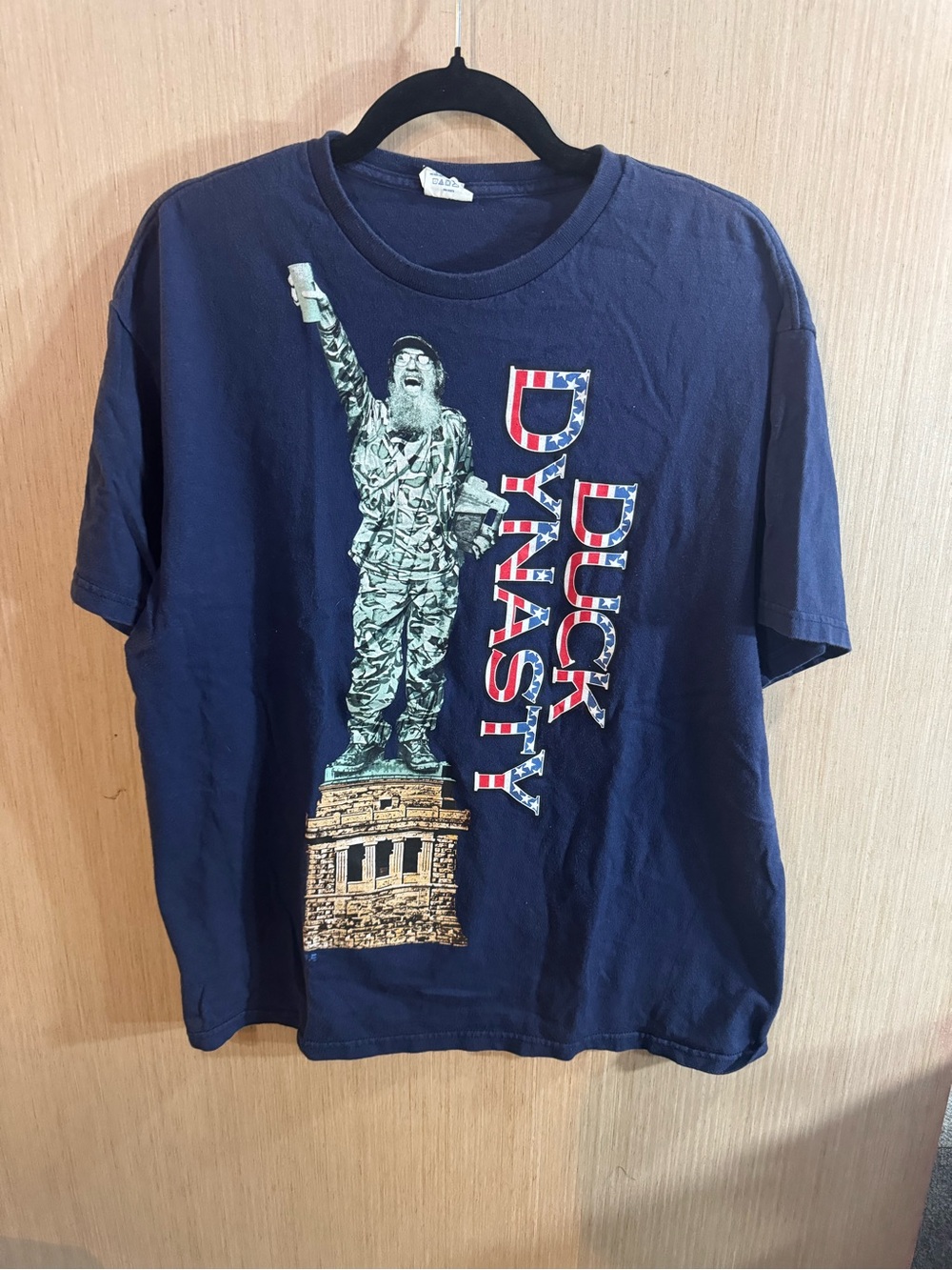 Delta Navy Short-Sleeve 'Duck Dynasty' Graphic Tee Size Large